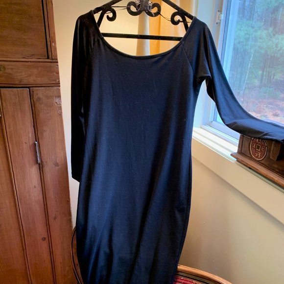 Dress, Le Château, fine jersey, black, all lining, Medium, deep boat neckline. - Picture 4 of 10